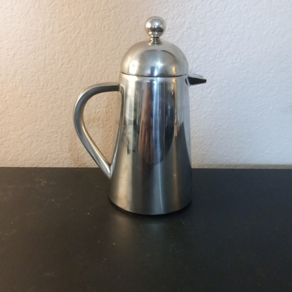 NEW La Cafetiere 10oz Chrome Finish French Press Coffee Maker. - Picture 5 of 6